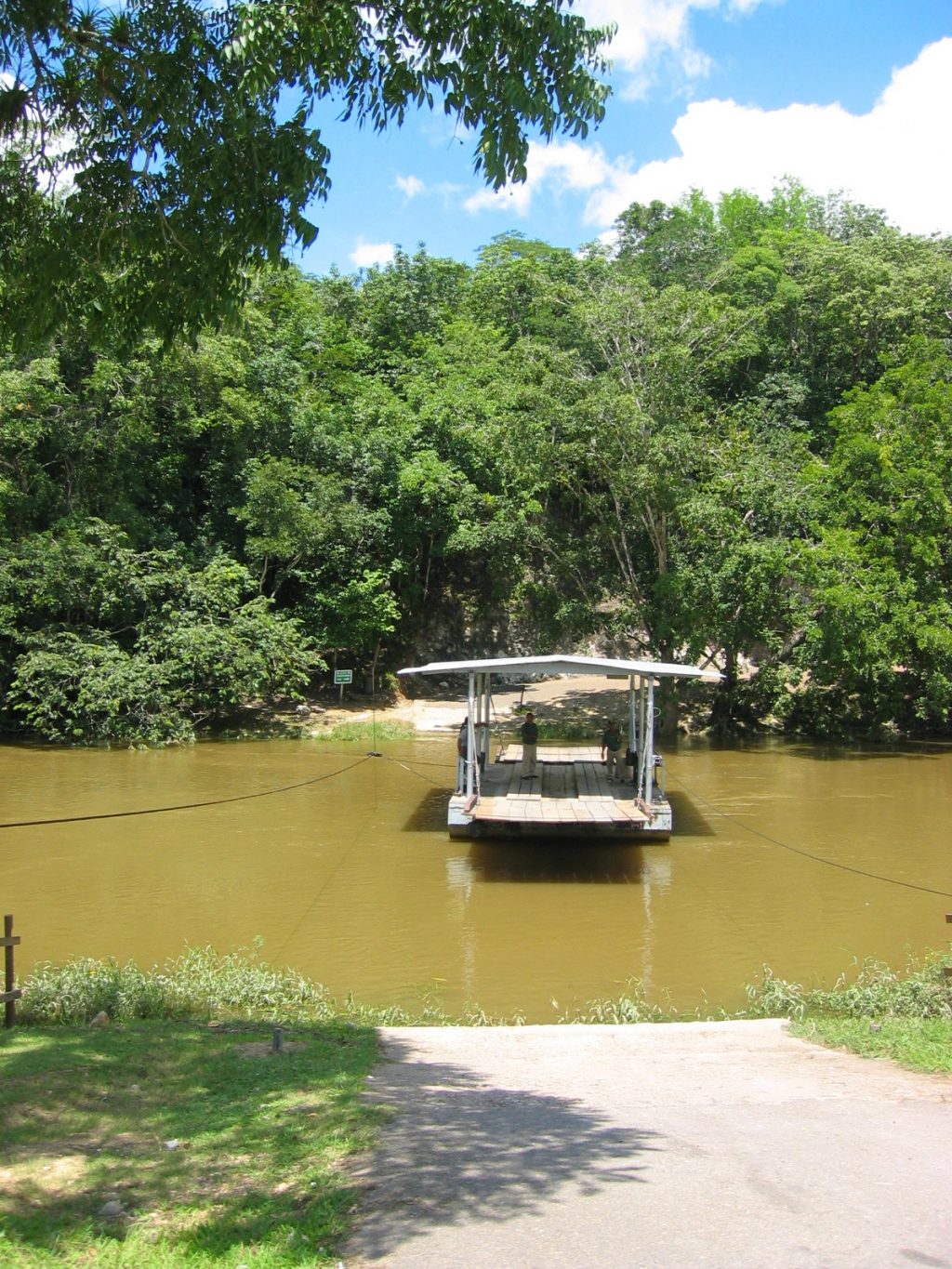 xunantunich-ferry-crossing-belize-belize-cruise-excursions