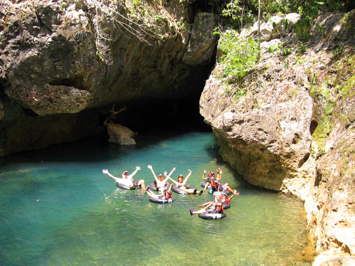 The belize x-stream cave tubing wave, Belize